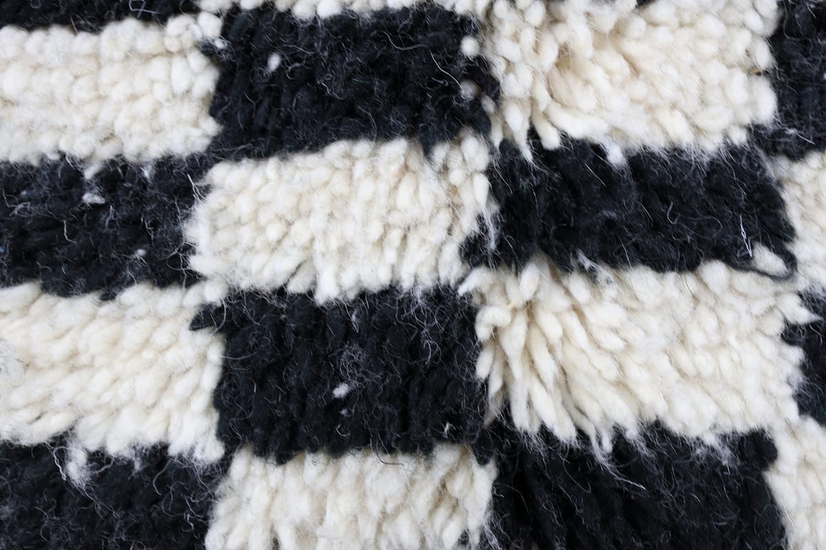 Wena-Shag Moroccan Rug-Checkered rug (5'1" x 8'5")