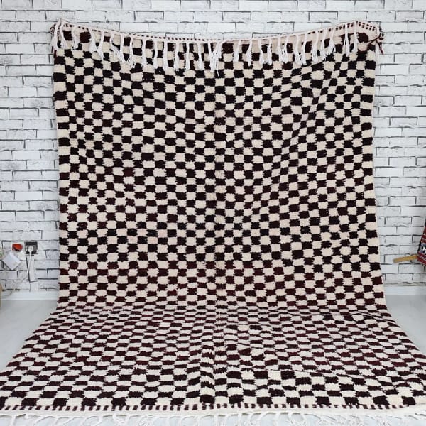 Guraya-Shag Moroccan Rug-Checkered rug (6'5" x 10'0")