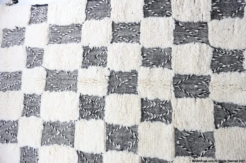 Herru-Shag Moroccan Rug-Checkered rug (5'9" x 8'2")