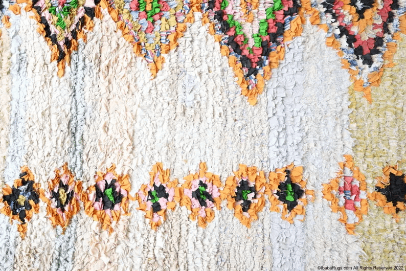 Tinhinan-Vintage Moroccan Rug- (4'8" x 6'4")