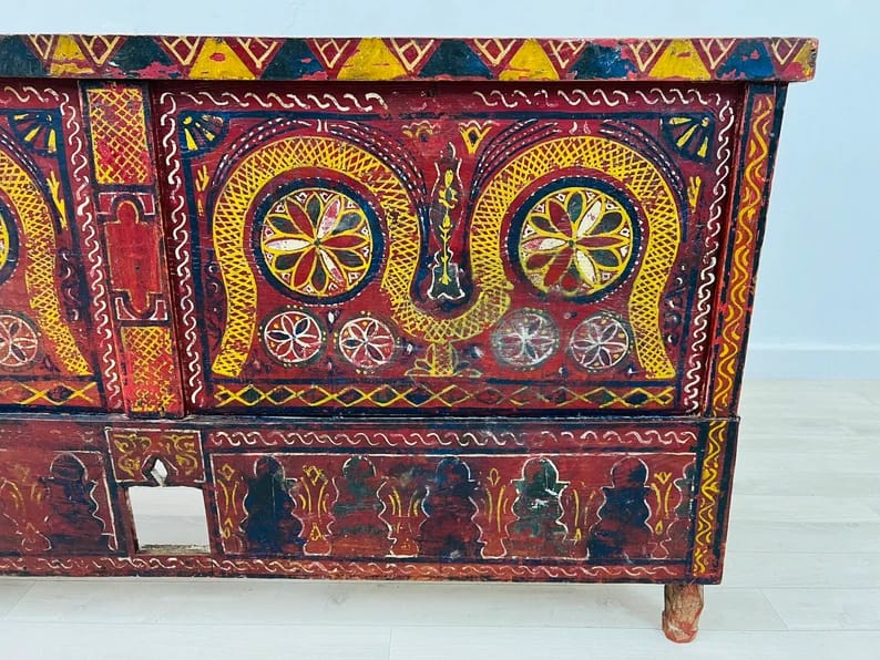 Handmade Wooden Trunk Berber Design